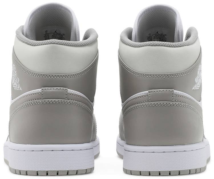 Air Jordan 1 Mid 'College Grey' 554724-082