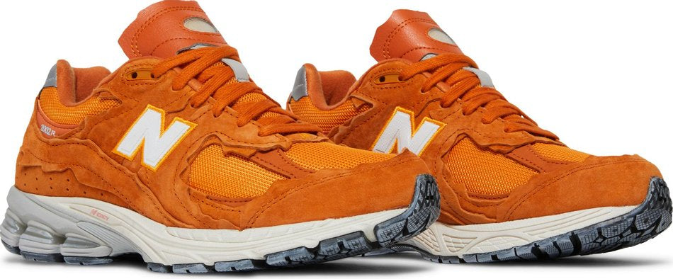 2002R 'Protection Pack - Vintage Orange' M2002RDE